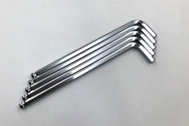 硬質クロムメッキ加工事例　六角レンチ